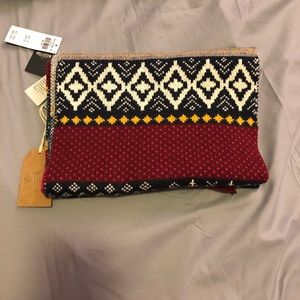 Hollister knit scarf